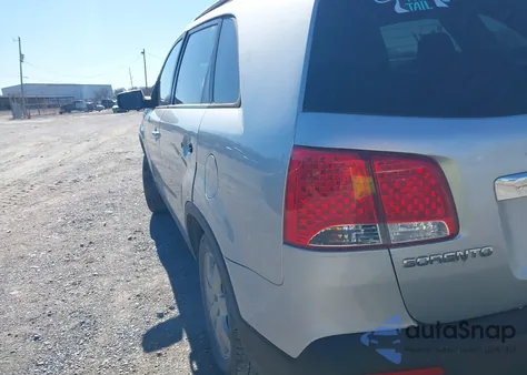 2013 Kia Sorento Lx V6 z USA, uszkodzony, nr VIN 5XYKTDA22DG348406